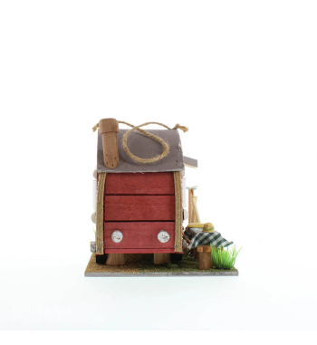 RED TRAILER BIRDHOUSE