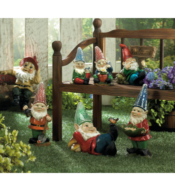 CHEERY GNOME SOLAR STATUE
