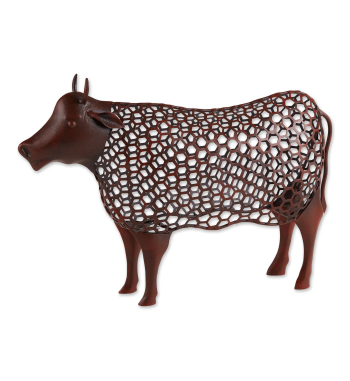 CHICKEN WIRE COW SCULPTURE